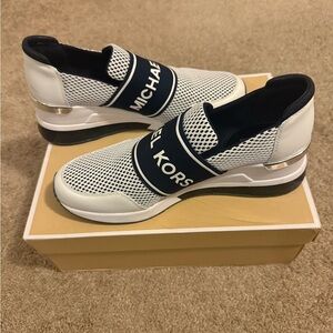 MICHAEL KORS Admiral mesh casual sneakers.